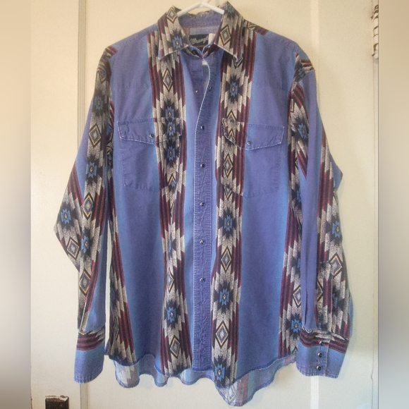 Wrangler Other - Wrangler Vintage Retro Blue and Red Aztec Geometric Pearl Snap Shirt